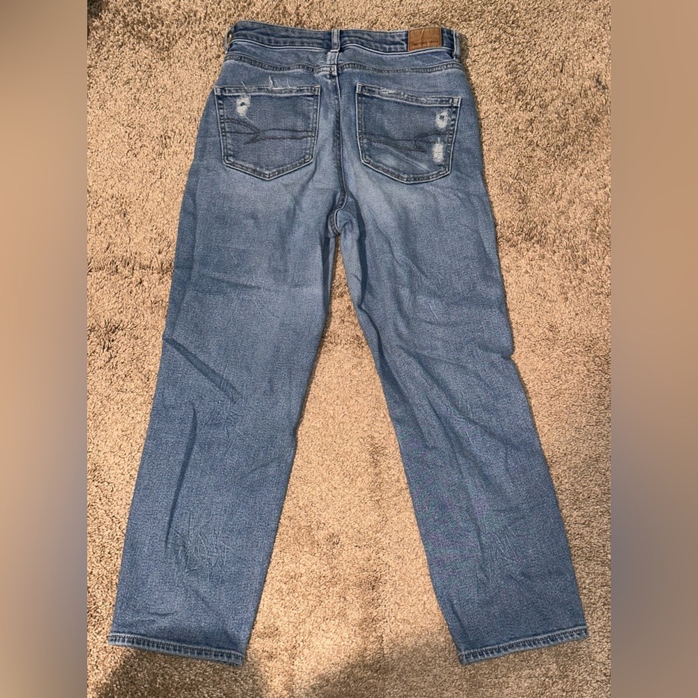 American Eagle Outfitters High Rise Mom Jeans